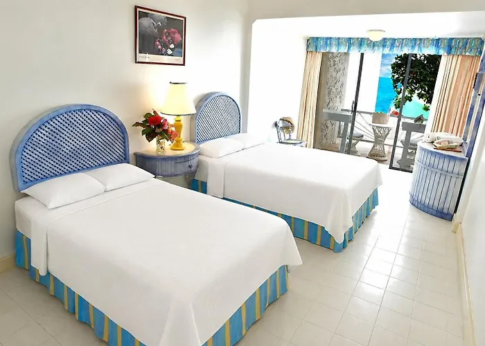 Hotel Shaw Park At Sunny 3*